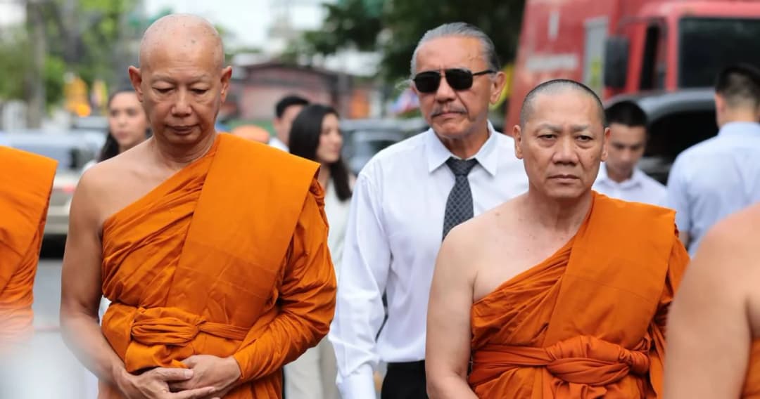 ‘พล.อ.อภิรัชต์’ เข้าอุปสมบทแล้วที่วัดเดียวกับ ‘พล.ต.อ.จักรทิพย์’