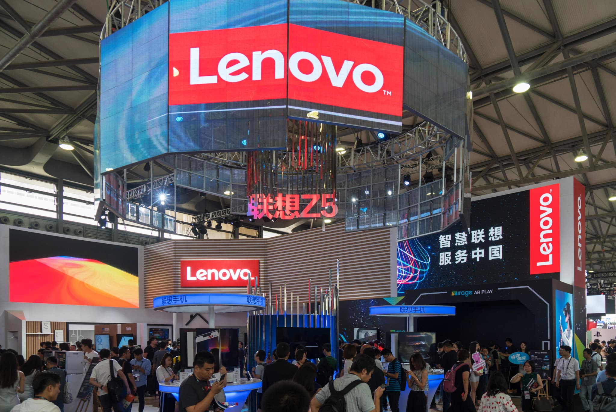 ตลาดคอมพิวเตอร์คึกคักต่อเนื่อง ไตรมาส 3 ทั่วโลกยอดเพิ่ม 12.7% Lenovo แซง HP ทวงอันดับ 1 คืน