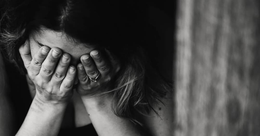 คนไทยแห่ใช้บริการแชทคลายทุกข์ กว่า 3,000 เคส พบปัญหา ครอบครัว-นอกใจ-ซึมเศร้า พุ่ง