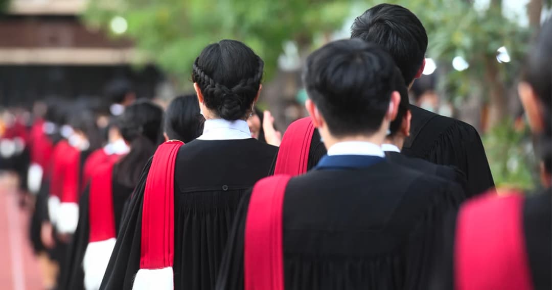 รับปริญญา มธ. ตรวจเข้ม ผู้เคยเคลื่อนไหวการเมืองต้องให้บัณฑิตออกมายืนยันถึงเข้าได้