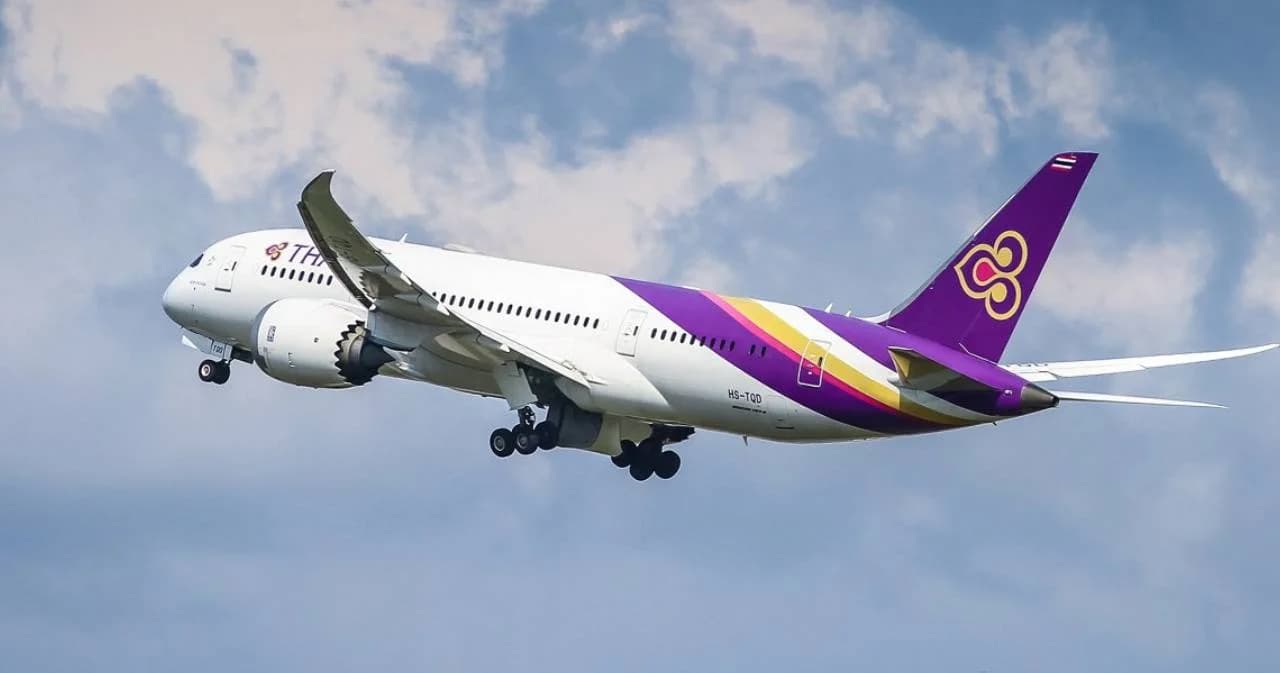 การบินไทย จัดเที่ยวบินพิเศษรับมงคลบนฟ้า สวดมนต์ไม่ลงจอด ผ่าน 99 สถานที่ศักดิ์สิทธิ์ใน 3 ชม.