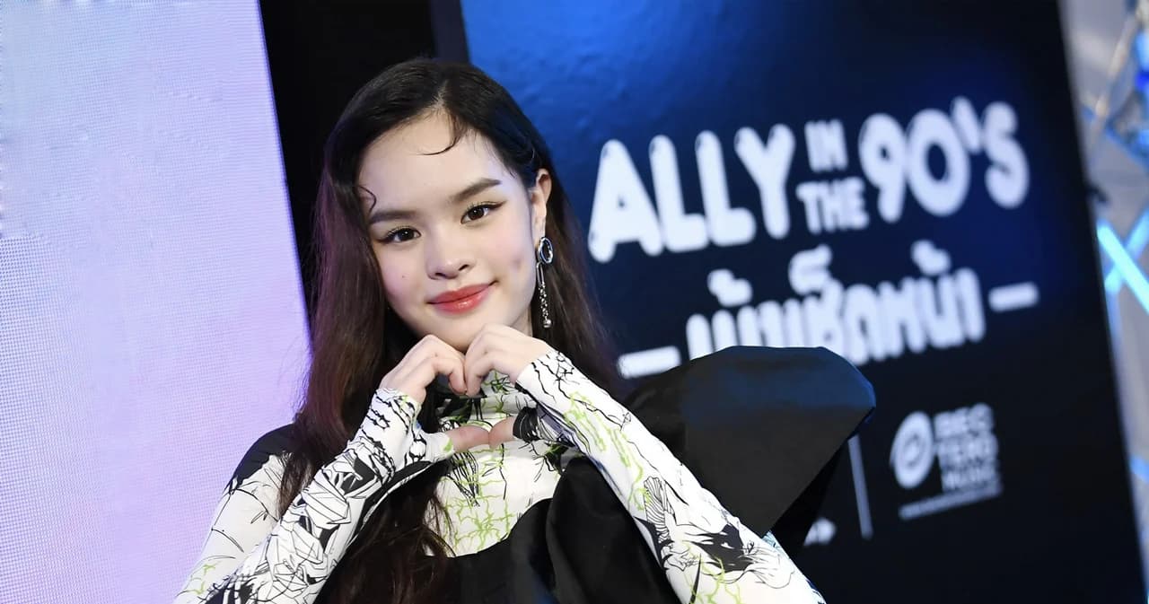 ‘แอลลี่’ ปัดฝุ่นเพลงฮิตในตำนานไอดอลยุค 90’S ‘ผ้าเช็ดหน้า’ ในโปรเจกต์ ALLY IN THE 90’S