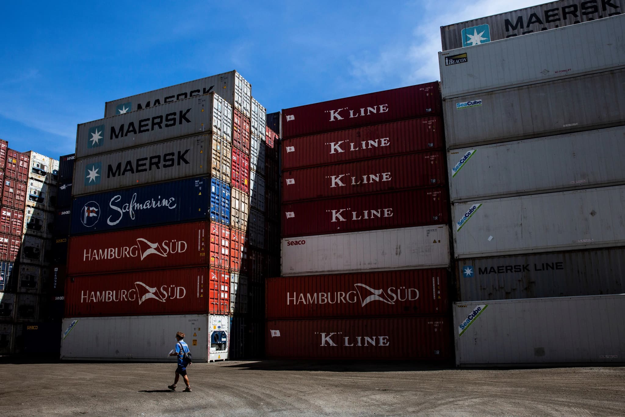 จีนประสบปัญหาตู้คอนเทนเนอร์ขาดแคลน ส่งออกตามออเดอร์ไม่ทัน