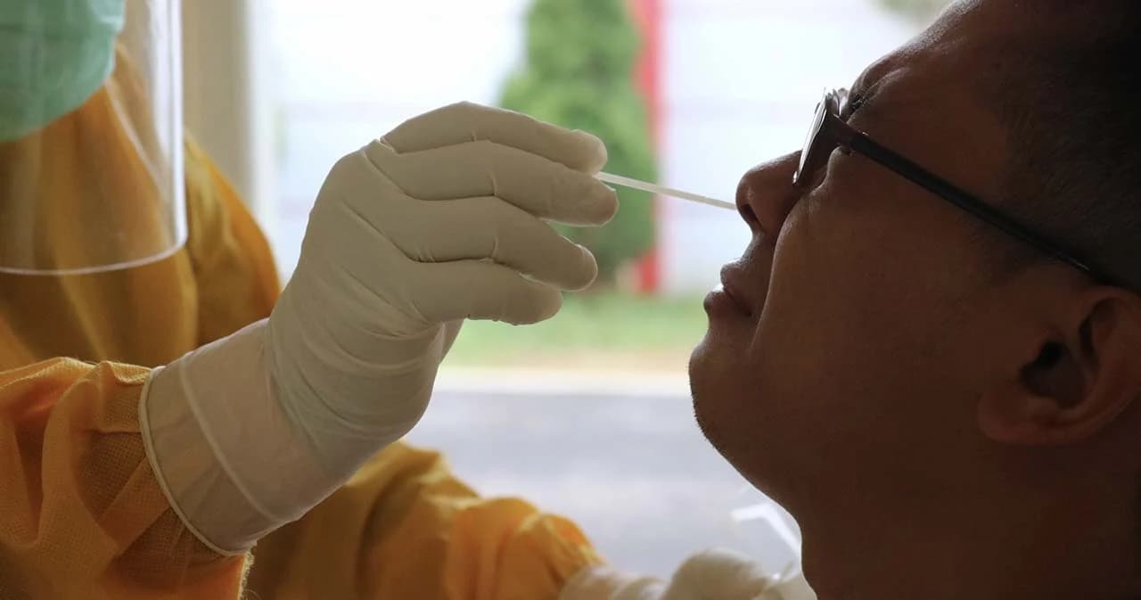 ไทยพบผู้ติดเชื้อโควิด-19 ในประเทศ 189 ราย ไมมีผู้เสียชีวิตเพิ่ม ศบค.ย้ำเคสแม่ค้าหมูอัมพว่าไม่ใช่คลัสเตอร์ใหม่