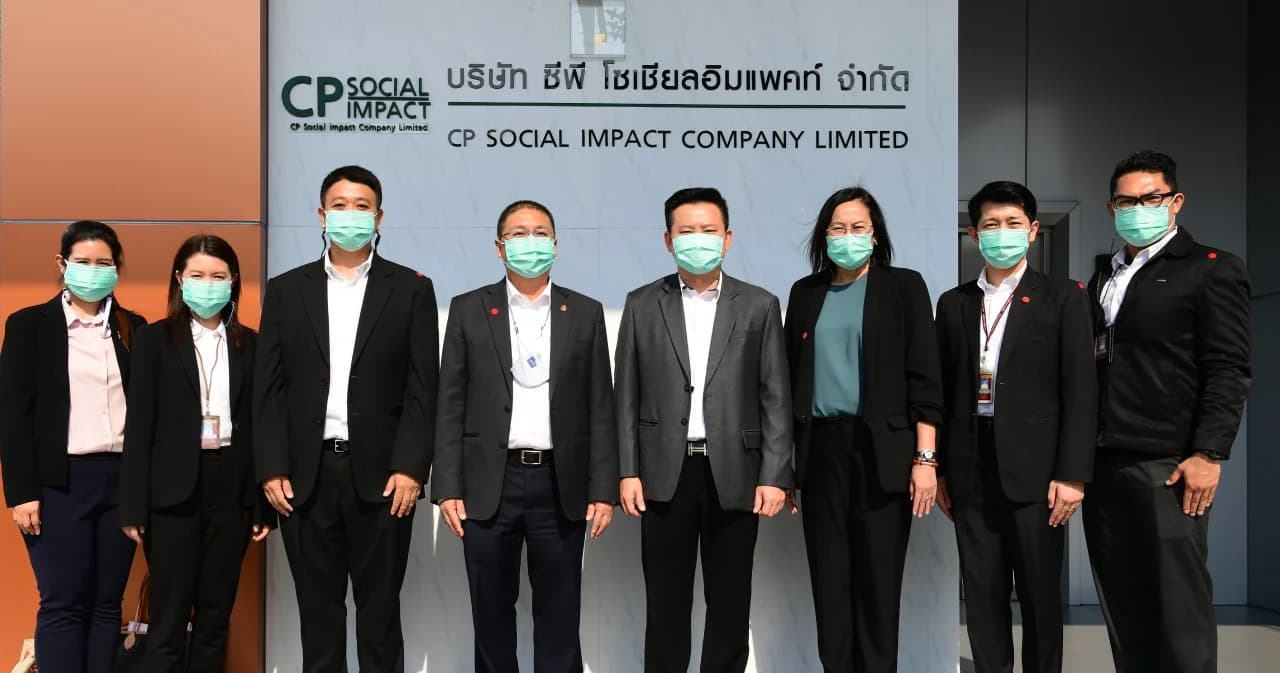 โรงงานหน้ากากอนามัยซีพี-รพ.จุฬาฯ เปิดบ้านต้อนรับ สนง.ผู้ตรวจการแผ่นดิน ชมกระบวนการผลิต กำไรทั้งหมดยกให้ รพ.จุฬาฯ