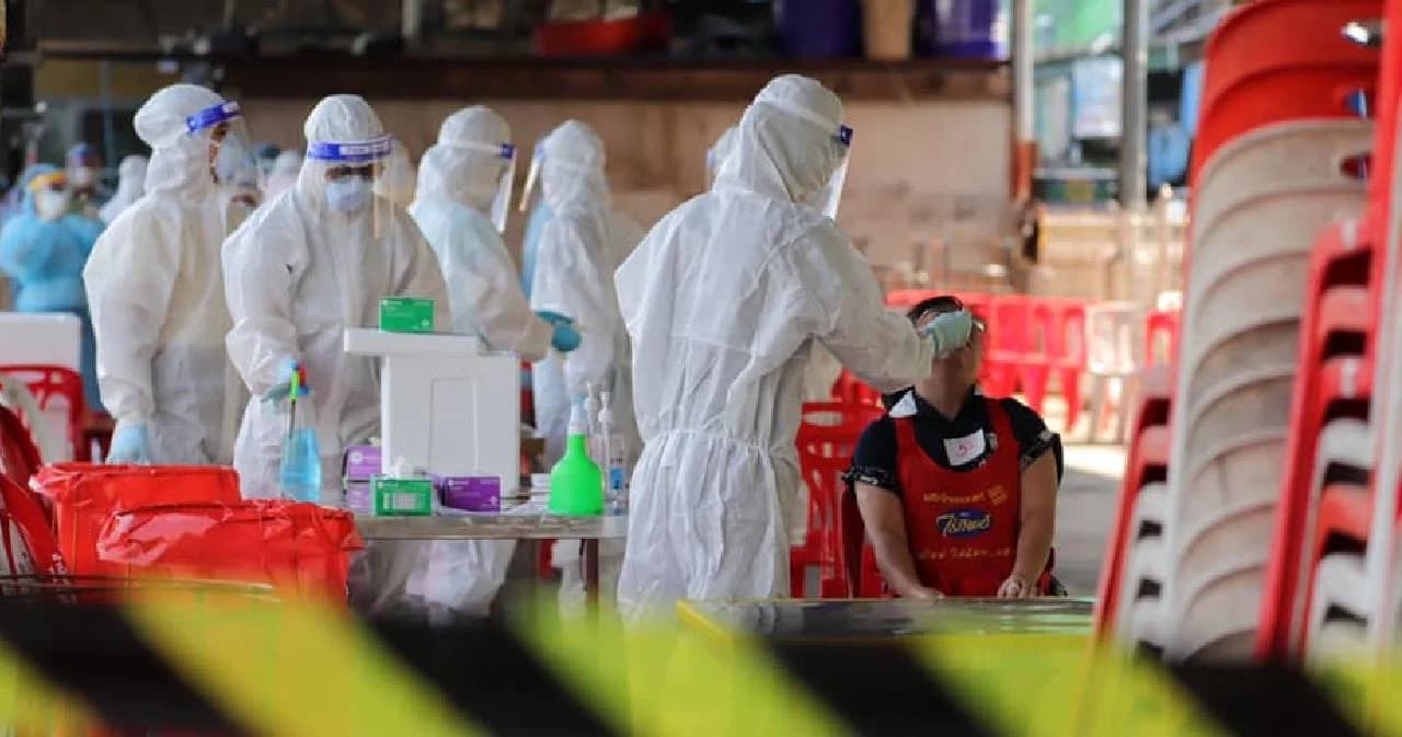 ศบค. เผย คลัสเตอร์ ‘ตลาดพรพัฒน์-ตลาดสุชาติ’ พบผู้ป่วยโควิดกระจาย 7 จังหวัด