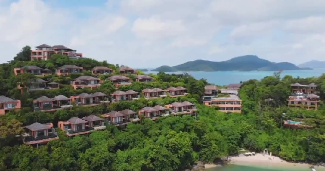 จับตาประชุม ศบค. ‘ศรีพันวา’  เสนอเป็นวิลล่าควอรันทีนแห่งแรกรับ 70 นทท.ต่างชาติเข้าพัก-กักตัว