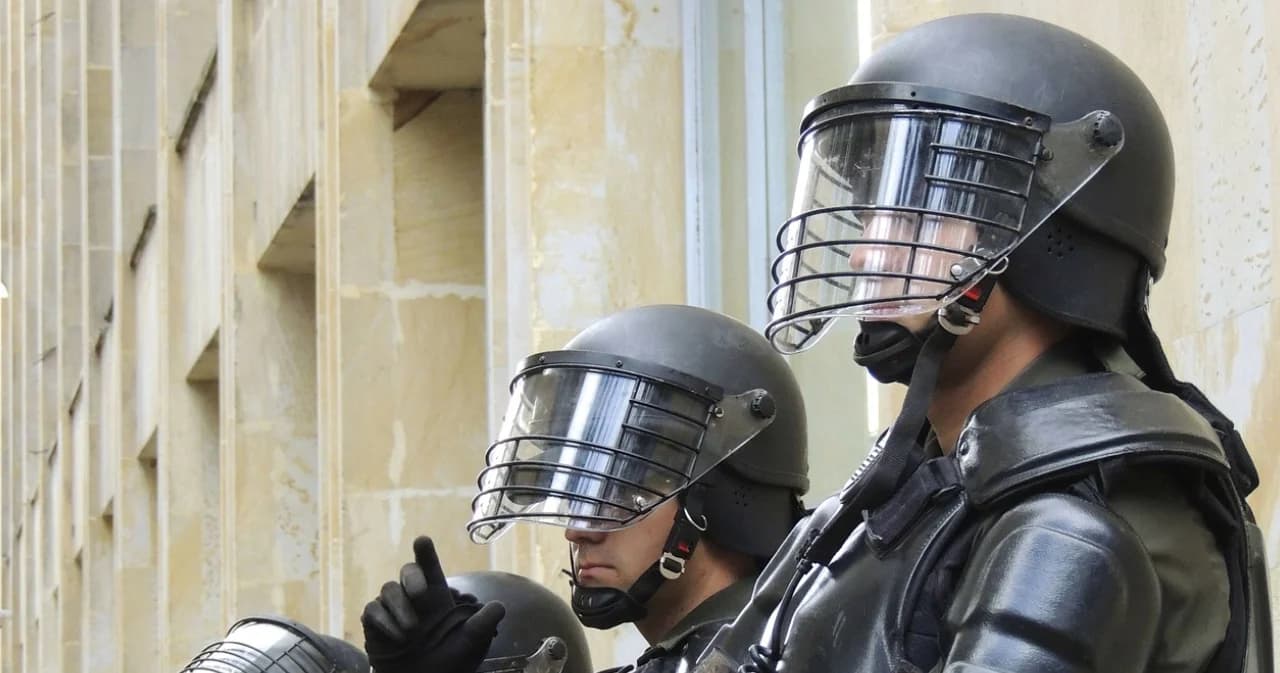 รัฐสภารับหลักการ ร่าง พ.ร.บ.ตำรวจ ‘ภูมิใจไทย’ ไม่ร่วมสังฆกรรมเป็น กมธ.