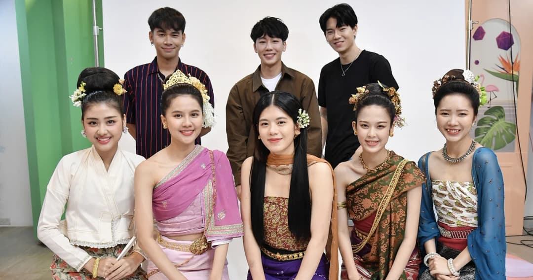 5 ไอดอลหญิงวง ‘BNK48’ เปลี่ยนลุค ลุยภาพยนตร์เรื่องใหม่ ‘ผ้าผีบอก’ แท็กทีมนักแสดง ‘วอร์-หยิ่น-บอส’