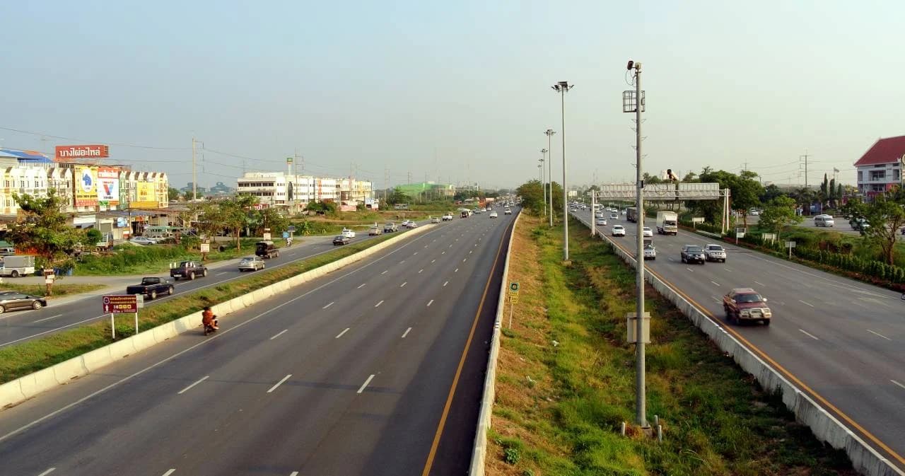 เริ่มใช้กฎหมายความเร็วรถใหม่ นำร่องสายเอเชีย รวม 45.3 กม. เตรียมสร้างสะพานลอยเพิ่ม