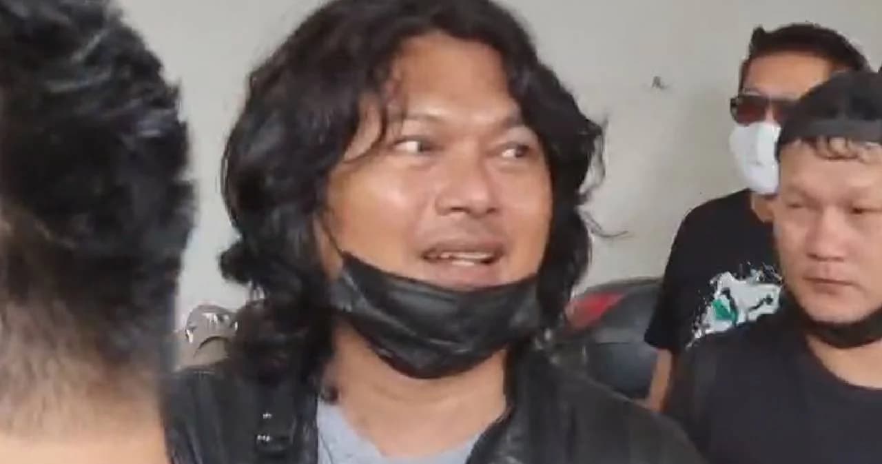 ศาลปล่อยตัวชั่วคราว ‘เสก โลโซ’ หลังทนายยื่นประกันตัว 6 แสนบาท