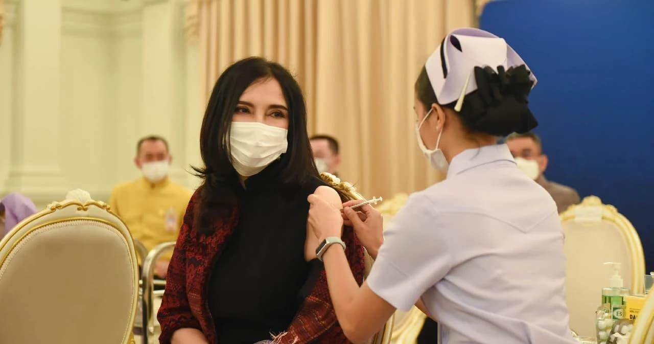 ‘มนัญญา’ ยืนยัน ไม่ได้แพ้วัคซีนโควิด-19 แจงป่วยเข้า รพ. หลังฉีดวัคซีน สาเหตุจากพักผ่อนไม่เพียงพอ