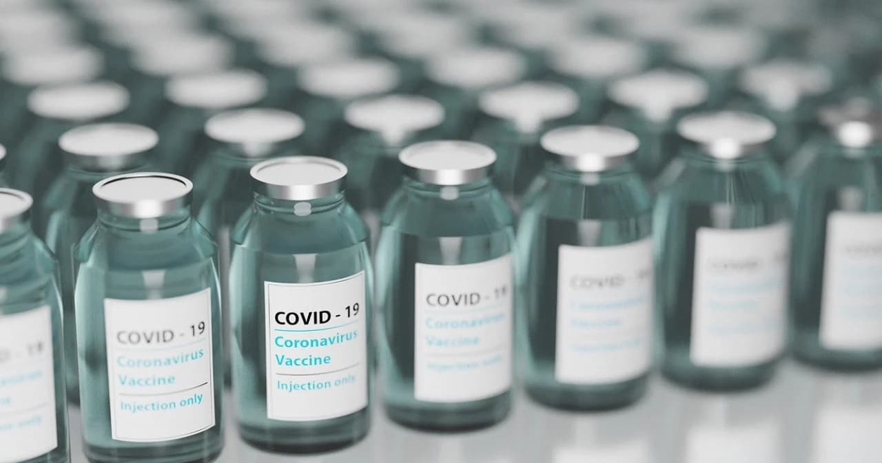 ‘อนุทิน’ หารือ ‘แอสตร้าเซนเนก้า’ พร้อมร่วมมือพัฒนาวัคซีนรองรับเชื้อกลายพันธุ์