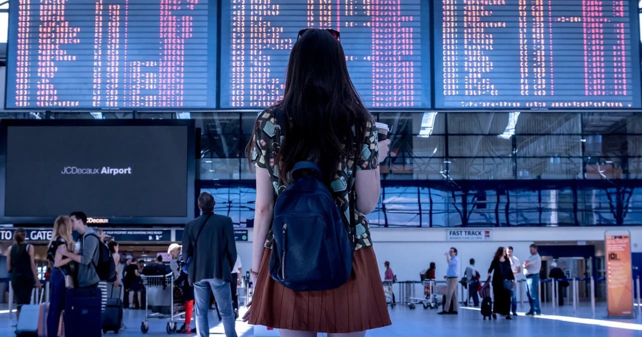 รมว.ท่องเที่ยวแจง คนไทยอย่าลังเลที่จะเดินทางกลับภูมิลำเนา-เที่ยวสงกรานต์