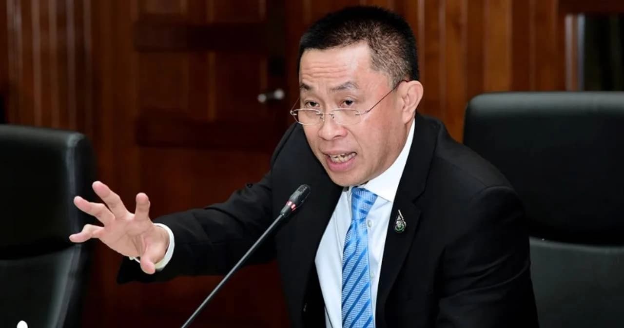 ‘ศักดิ์สยาม’ กักตัวเอง 14 วัน เริ่ม 7 เม.ย. หลังทีมหน้าห้องติดโควิด-19 ยืนยัน ไปตรวจแล้วผลเป็นลบ