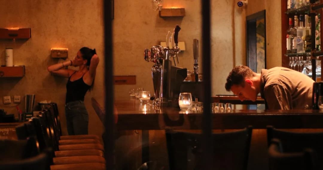 นายกฯ แจงจำเป็นต้องปิดสถานบันเทิง ขู่ปิดเพิ่มหากพบว่าฝ่าฝืน สั่งตั้ง รพ.สนามใน กทม.