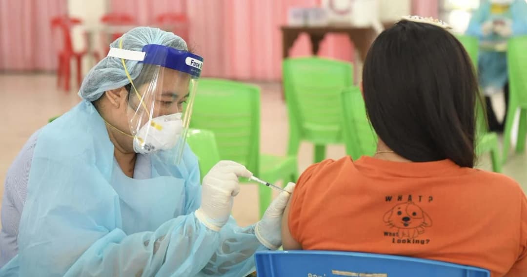 สรุปไทยฉีดวัคซีนโควิด-19 แล้ว 323,989 โดส ฉีดครบ 2 เข็มแล้ว 49,635 คน