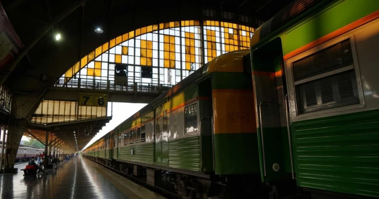 รฟท.-บขส. เปิดให้ขอคืนเงินค่าตั๋วรถไฟสำหรับการเดินทางช่วงสงกรานต์ได้เต็มราคา