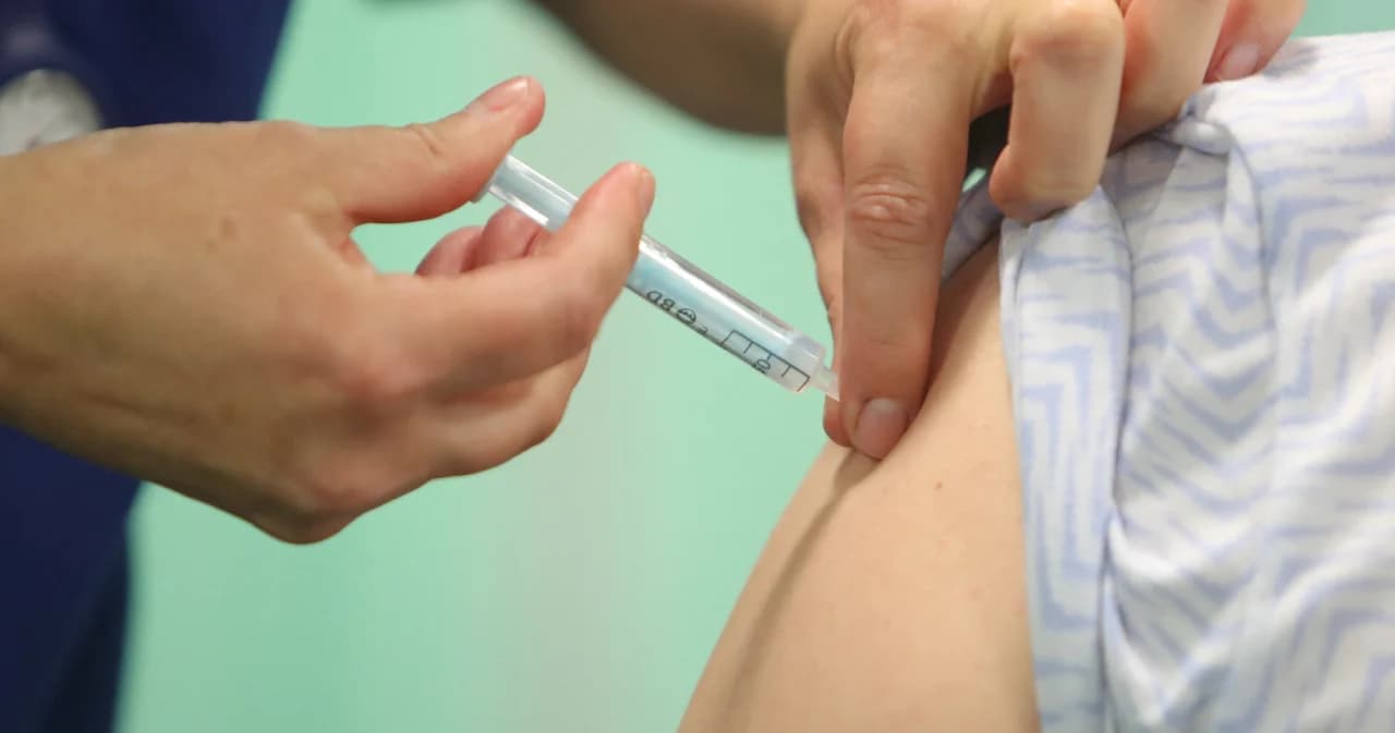 สหรัฐฯ พบผู้ติดเชื้อโควิด-19 หลังได้รับวัคซีน 5,800 ราย แนะปฏิบัติตามมาตรการป้องกันต่อไป