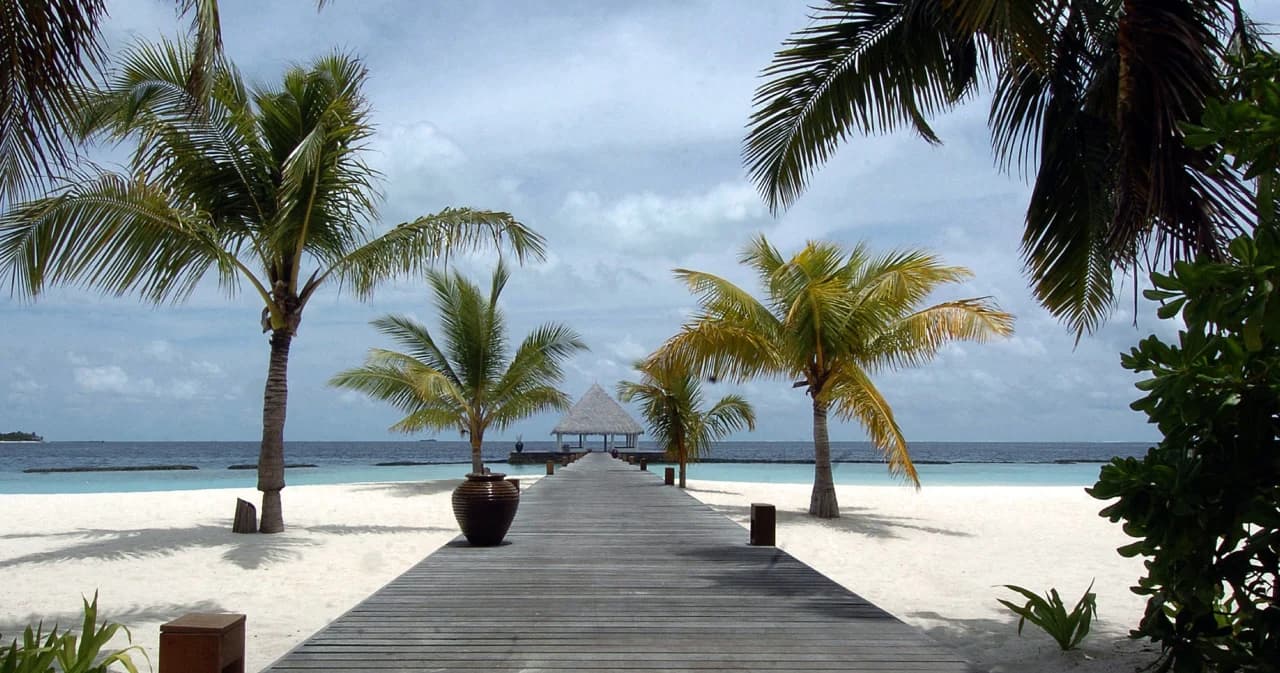 มัลดีฟส์เปิดข้อเสนอ ‘ท่องเที่ยว+วัคซีน’ ครบ จบ ในทริปเดียว