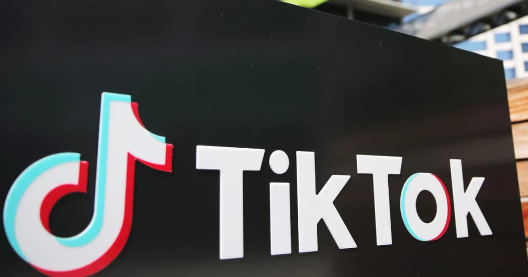 อังกฤษฟ้อง ‘TikTok’ เรียกค่าปรับหลายพันล้านปอนด์ ฐานแอบเก็บข้อมูลเยาวชน