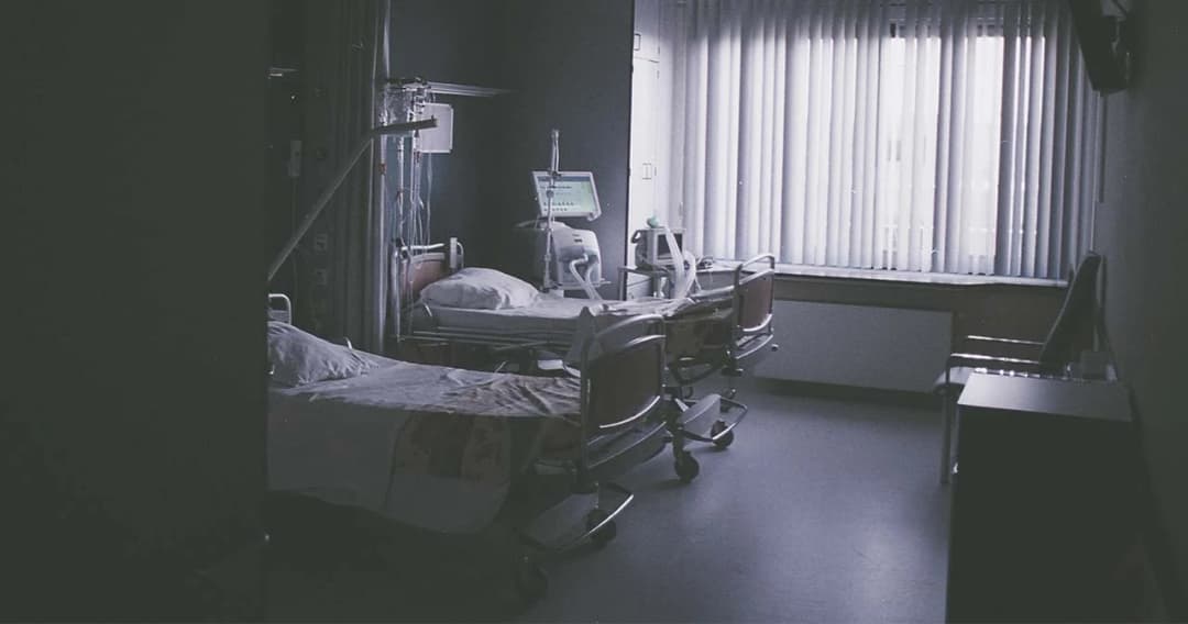 หญิงสูงวัยติดโควิด-19 ยกครัวกักตัวที่บ้านไร้ความช่วยเหลือ 3 วัน เสียชีวิตแล้ว 1 ราย