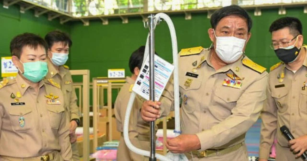 กทม. เปิด ICU สนามแห่งแรกของไทย นำร่องจ่ายยา ‘ฟาวิพิราเวียร์’