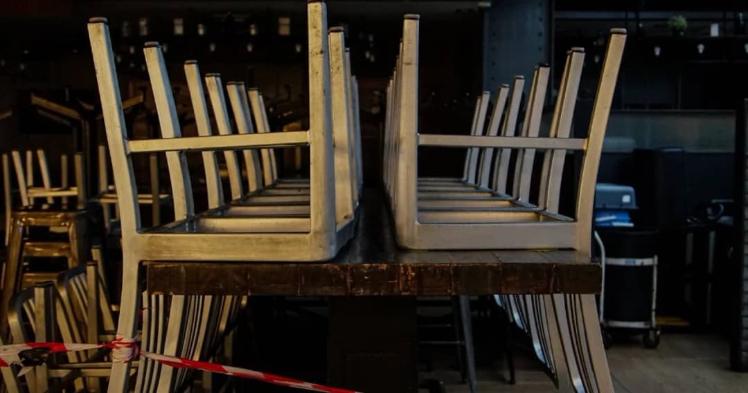 ปกส. ชดเชย 50% ลูกจ้างร้านอาหารขาดรายได้ จากการถูกสั่งห้ามนั่งในร้าน