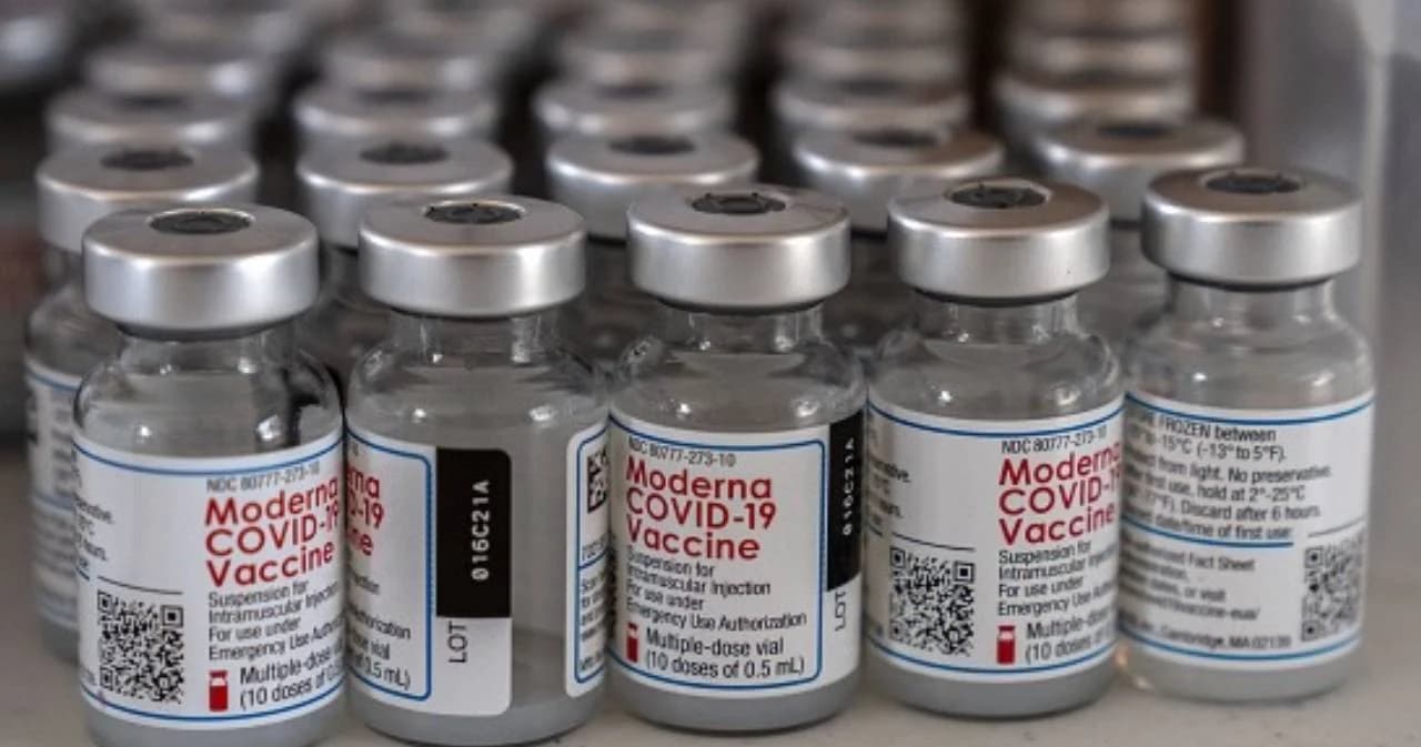 อภ. เร่งจัดหาวัคซีน ‘โมเดอร์นา’ ให้ รพ.เอกชน ฉีดให้ ปชช. ตามต้องการ