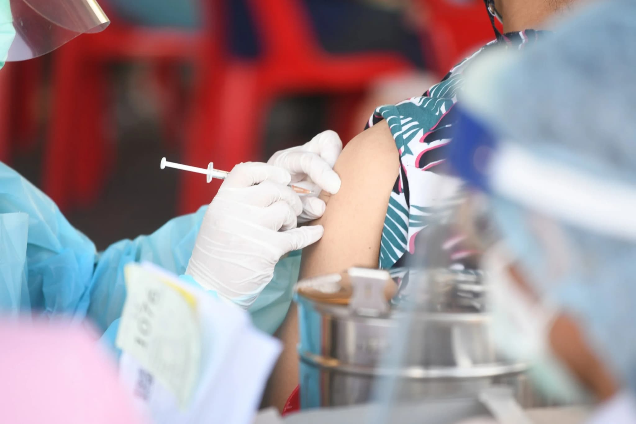 ไทยฉีดวัคซันครบ 2 เข็มแล้วร้อยละ 27.82