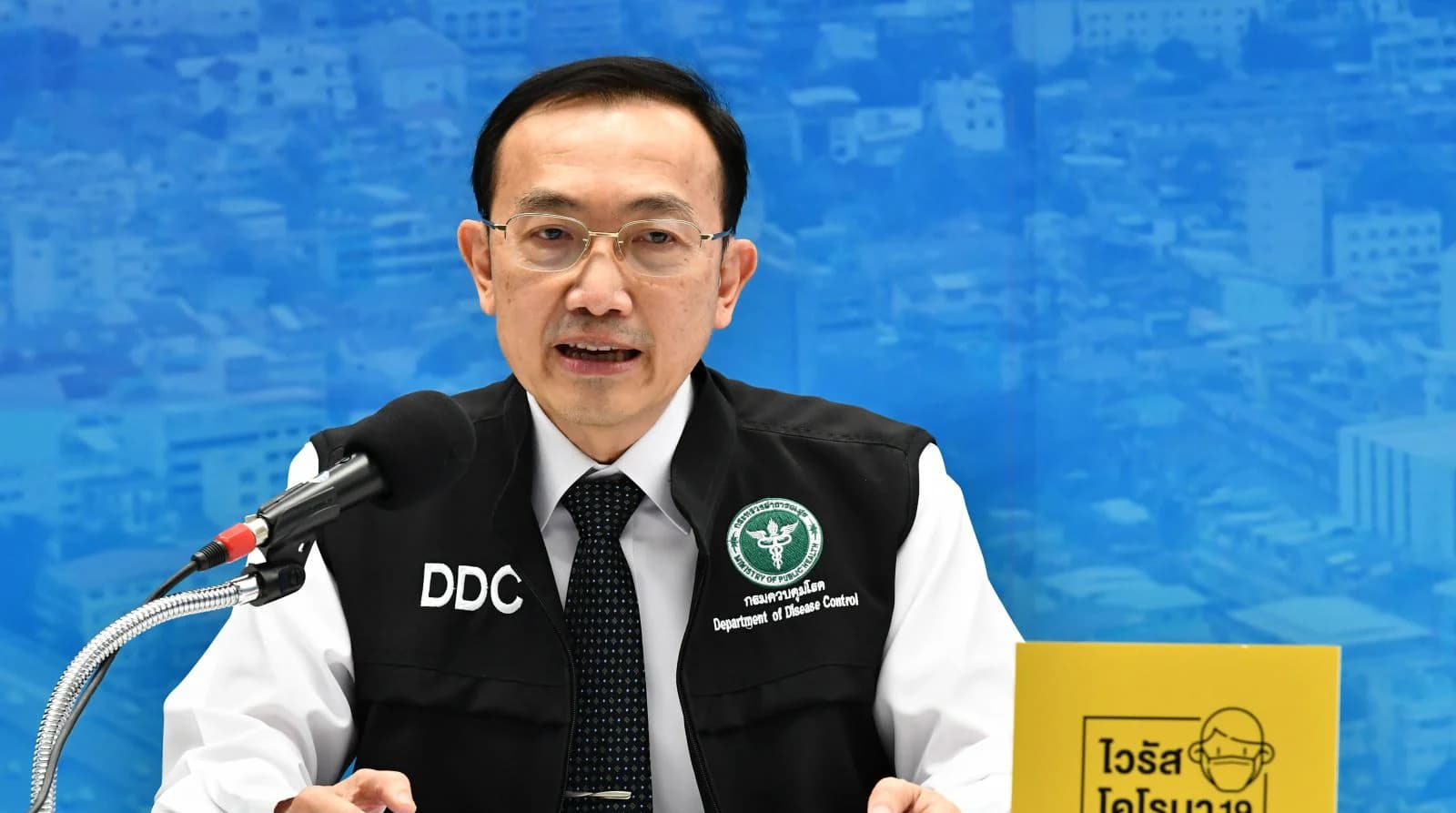 แพทย์ผู้เชี่ยวชาญ ยืนยัน หญิงเลือดออกในสมองไม่เกี่ยวกับการฉีดวัคซีนโควิด-19