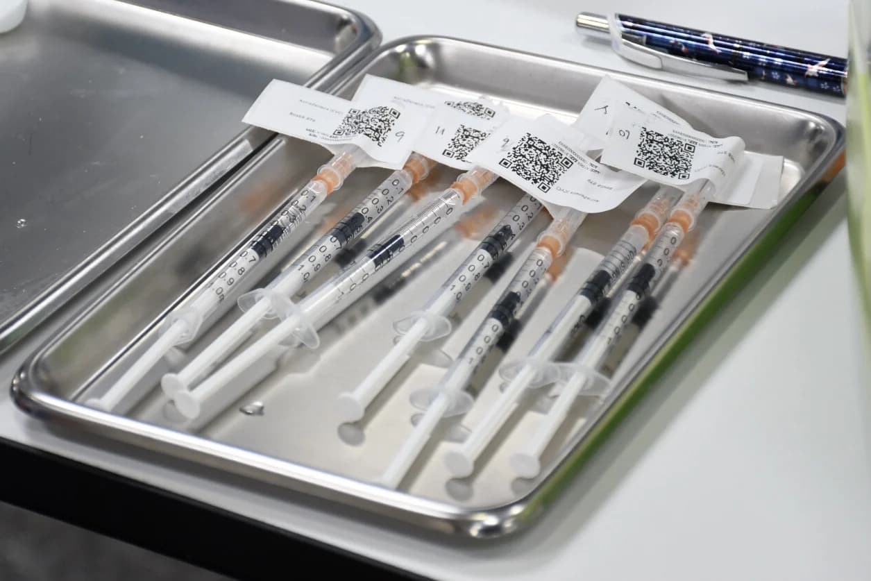 ‘หมอพร้อม’ พร้อมแล้วหลาย รพ. ได้รับจัดสรรวัคซีนของวันที่ 14 มิ.ย. แล้ว