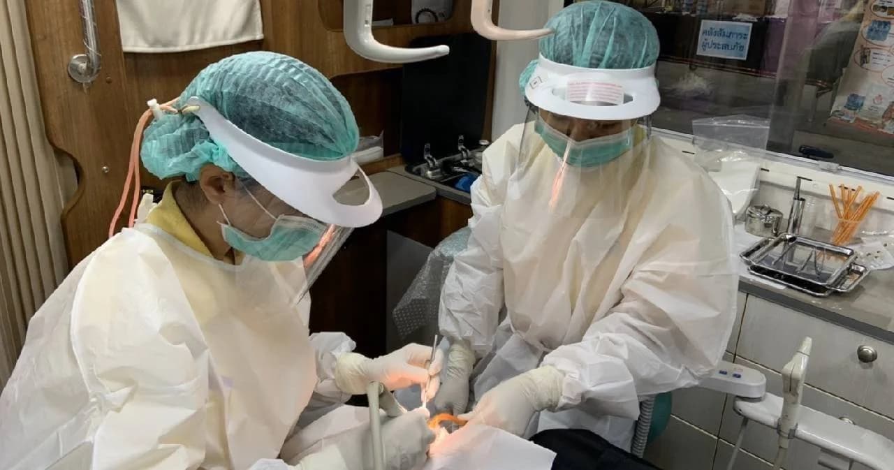 ทันตแพทย์ แจง ฉีดวัคซีนโควิด-19 ไม่มีผลต่อการรักษาฟัน แนะควรได้รับคำแนะนำจากทันตแพทย์