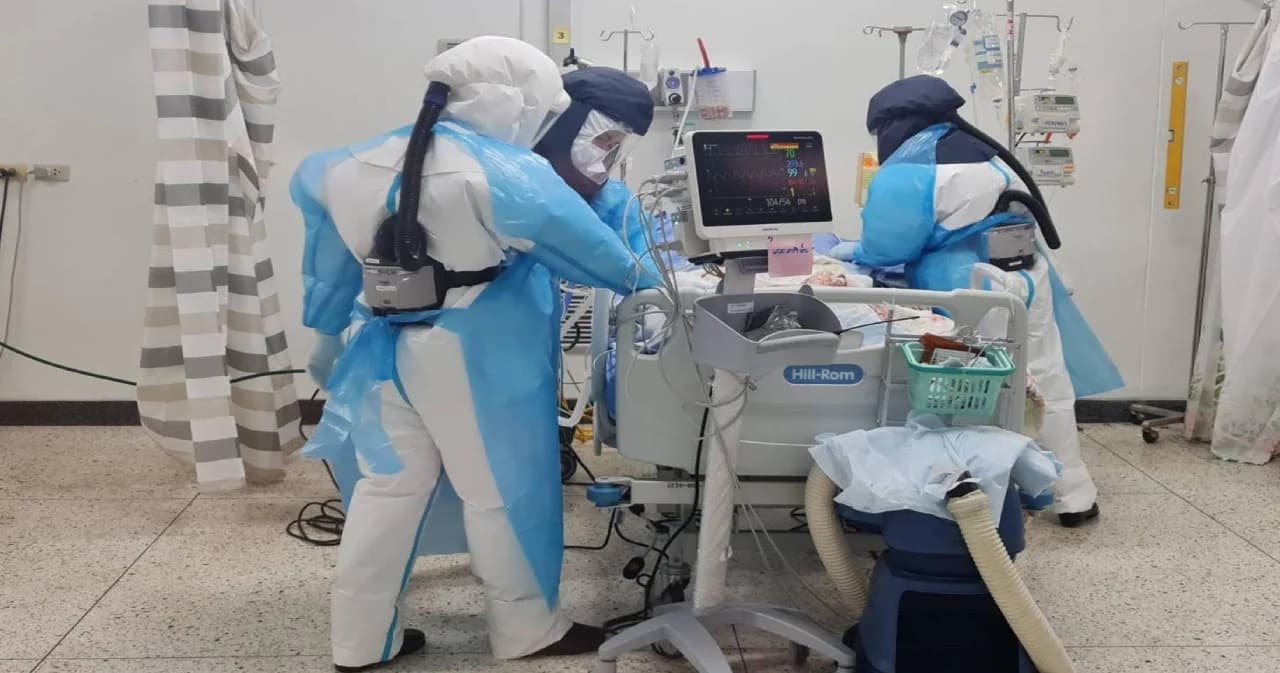 รศ.นพ.นิธิพัฒน์ ถอดสมการเตียงผู้ป่วยไอซียูโควิด-19 ใน กทม. อีก 10 วันข้างหน้าเข้าขั้นวิกฤต