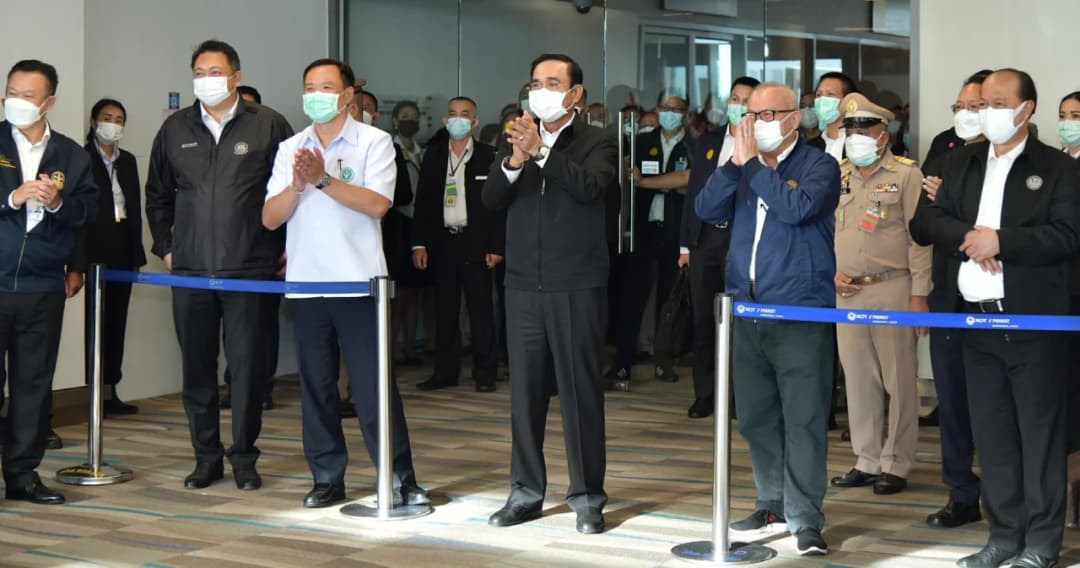 อนุทิน แจงภาพนายกฯ และคณะรัฐมนตรี นั่งร่วมโต๊ะทานอาหารว่างไม่ใส่หน้ากาก ทุกคนเว้นระยะห่าง