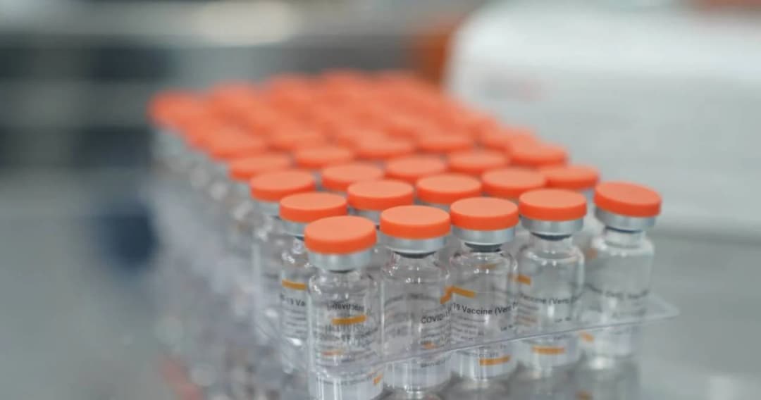 สธ. สั่ง ‘ซิโนแวค’ เพิ่มอีก 10.9 ล้านโดส เป็นกรณีเร่งด่วน หวังช่วยควบคุมโรค