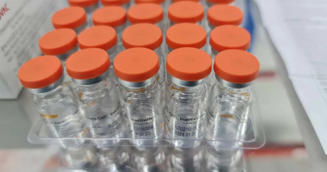 เลขาฯ รมว.สาธารณสุข ชี้แจงเรื่องการนำเข้าวัคซีนซิโนแวคเพิ่มอีก 10.9 ล้านโดส เพราะสถานการณ์รอไม่ได้