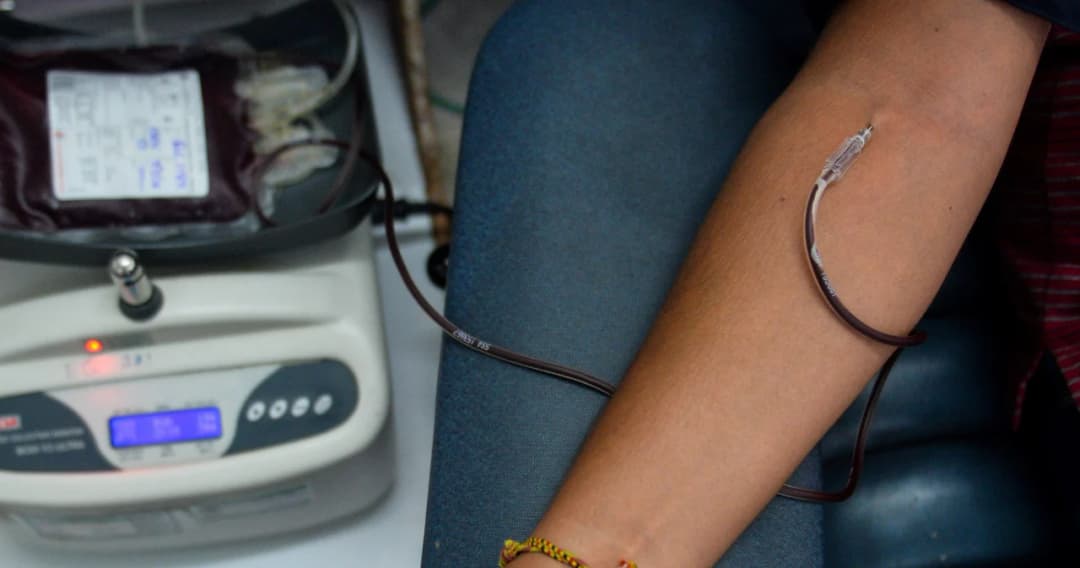 ศิริราช เผย ขาดแคลนเลือดสำรองทุกกรุ๊ป วิกฤตโควิดทำคนบริจาคเลือดน้อย เชิญชวนผู้ไม่มีความเสี่ยงโควิดร่วมบริจาค