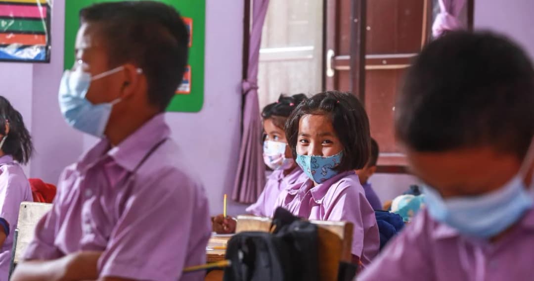 ศธ.ชงใช้งบฯ 2.1 หมื่นล้าน แจกเงินนักเรียน 2,000 บาท ลดภาระผู้ปกครอง