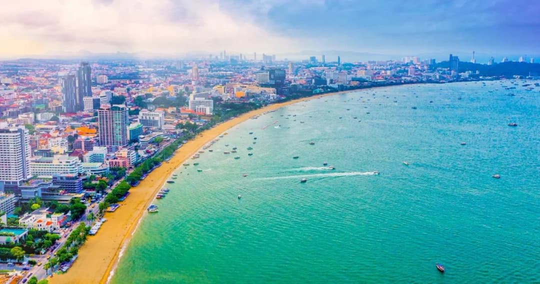 ททท.ทบทวนแผนปิด 10 จว.นำร่อง ต.ค.นี้ ชี้ ‘กทม.-ชลบุรี’ เป็นไปได้ยาก ยอดผู้ป่วยยังเพิ่มขึ้นต่อเนื่อง