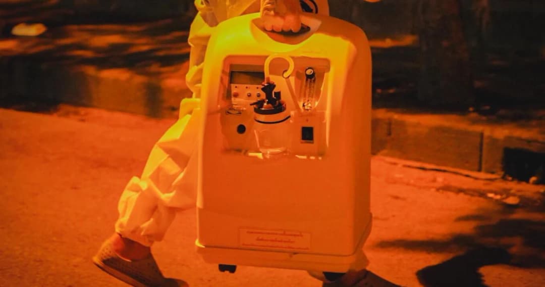 สธ. เผยเครื่องผลิตออกซิเจน ถังออกซิเจน ถูกลักลอบนำออกนอกประเทศ กระทบผู้ป่วยสีเหลืองในฮอสพิเทล