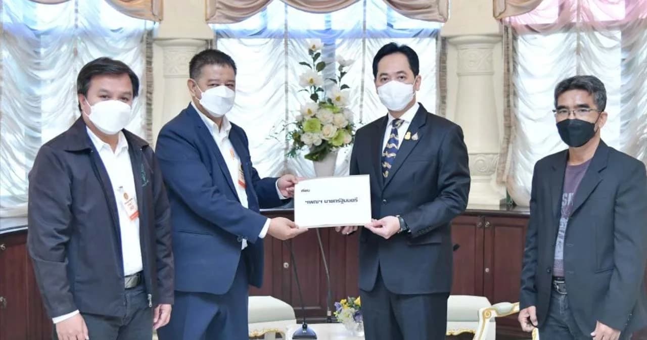 ตัวแทน 6 องค์กรสื่อ ยื่นจดหมายเปิดผนึกถึงนายกรัฐมนตรี ให้ยกเลิกข้อความในข้อกำหนดสุ่มเสี่ยงหวั่นถูกใช้เป็นเครื่องมือคุกคามเสรีภาพ