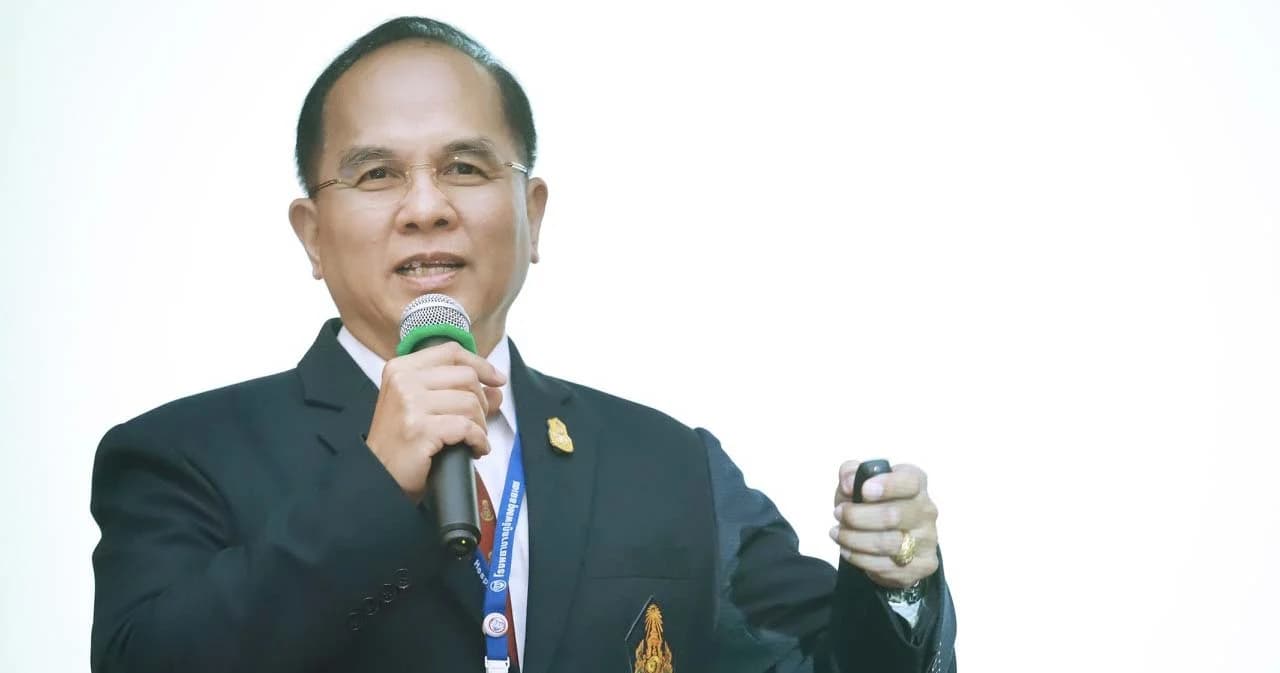 ‘ประธานราชวิทยาลัยอายุรแพทย์’ เผยถูกบช.สอท. เบรก ชี้โพสต์ ‘บิดเบือน’ ทั้งที่ข้อมูลตรงกับสธ.