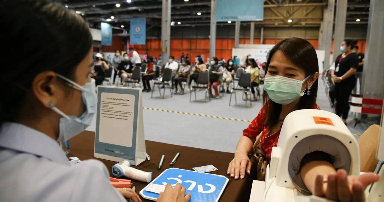 กทม.-หอการค้าไทย เปิดจุดฉีดวัคซีน 25 ศูนย์รอบใหม่ เดินหน้าฉีด 7.5 แสนโดส เริ่ม 7 ส.ค. นี้