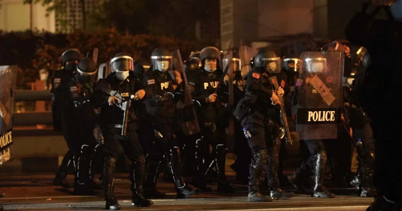 ‘กมธ.ตำรวจ’ เล็งเรียก ผบ.ตร. – ผบช.น. ชี้แจงปฏิบัติการคุมม็อบ