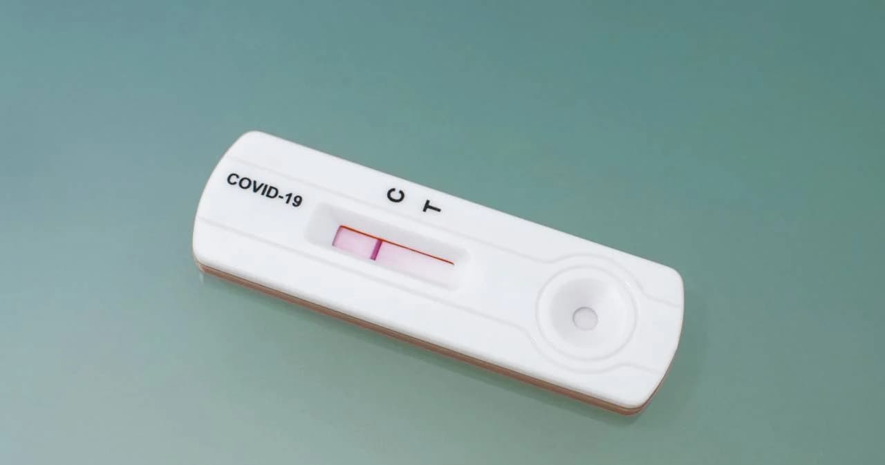 สภาองค์กรของผู้บริโภค เรียกร้อง อภ. เปิดชื่อ รพ. ที่ใช้ ATK ยี่ห้อ LEPU ก่อนตัดสินใจซื้อ หวั่นผลคลาดเคลื่อน