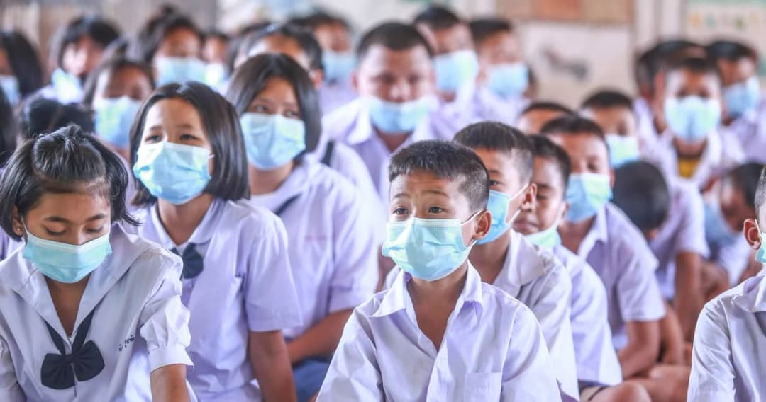 รร.รัฐ-เอกชน เปิดให้ผู้ปกครอง ตรวจสอบสิทธิรับเงินเยียวยา นักเรียน 2,000 บาทต่อคน ได้แล้ว