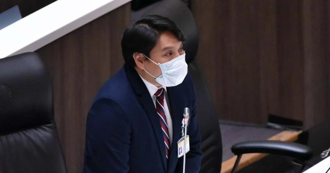 สภาฯ ผ่านงบหน่วยงานภายใต้กำกับนายกฯ ฝ่ายค้านพุ่งเป้าค้าน สตช. ขอซื้อปืนเพิ่ม