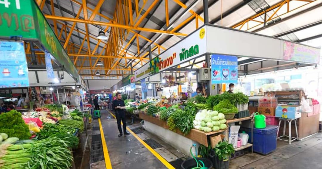 ศบค. เตรียมพิจารณาแผนคุมโควิด-19 ในตลาดหลังพบผู้ติดเชื้อกว่าหมื่นราย จากตลาด 23 จังหวัด