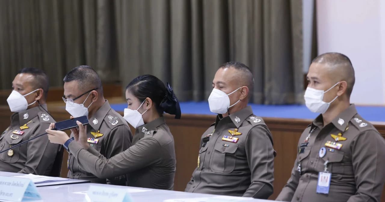 สมาคมทนายฯ ชี้ ตำรวจชั้นผู้ใหญ่ให้สิทธิ อดีต ผู้กำกับโจ้ โฟนอิน เกินขอบเขตกฎหมายกำหนด